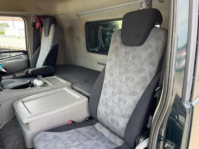 NISSAN DIESEL Quon 2012