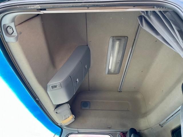 NISSAN DIESEL Quon 2012