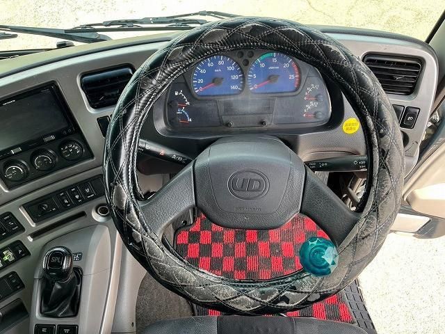 NISSAN DIESEL Quon 2012