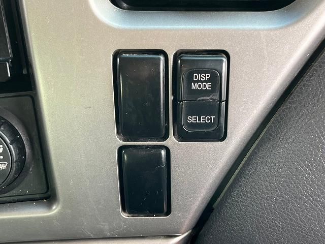 NISSAN DIESEL Quon 2012