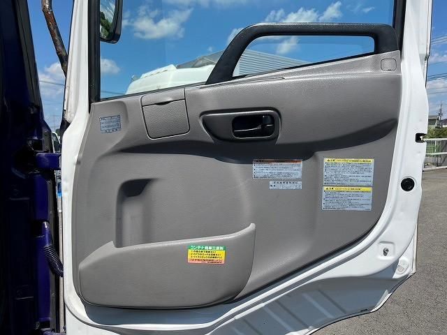 NISSAN DIESEL Quon 2014