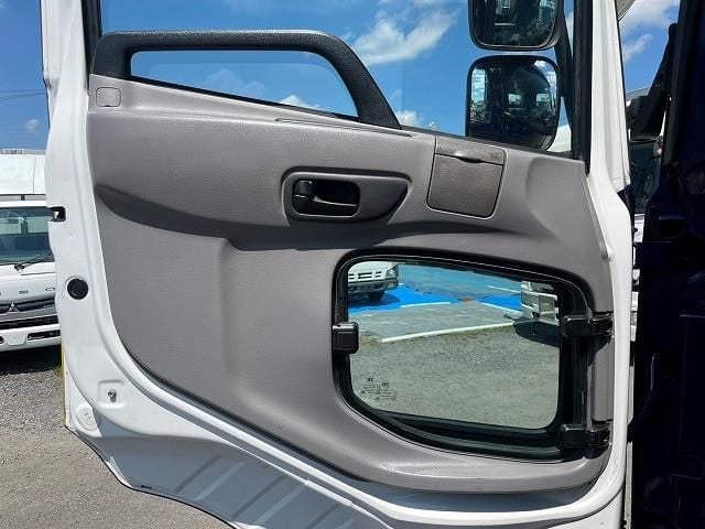 NISSAN DIESEL Quon 2014