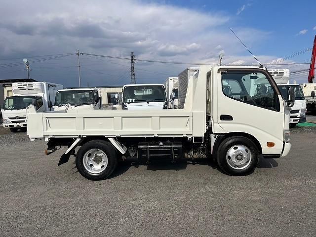 HINO DUTRO 2013