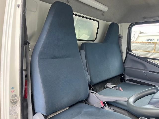 MITSUBISHI CANTER 2016