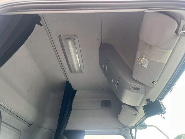 NISSAN DIESEL Quon 2016