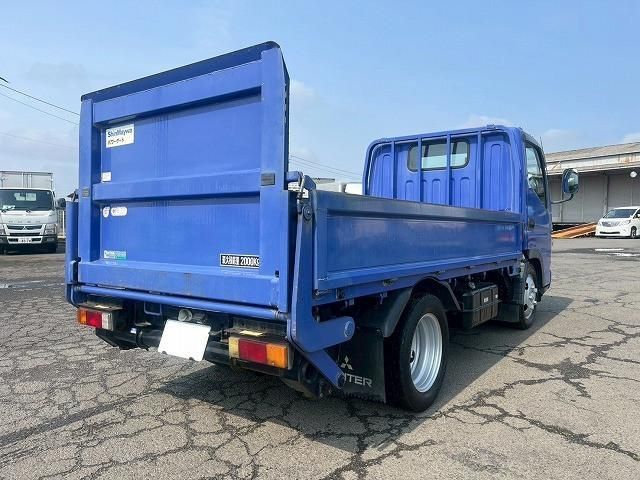 MITSUBISHI CANTER 2006