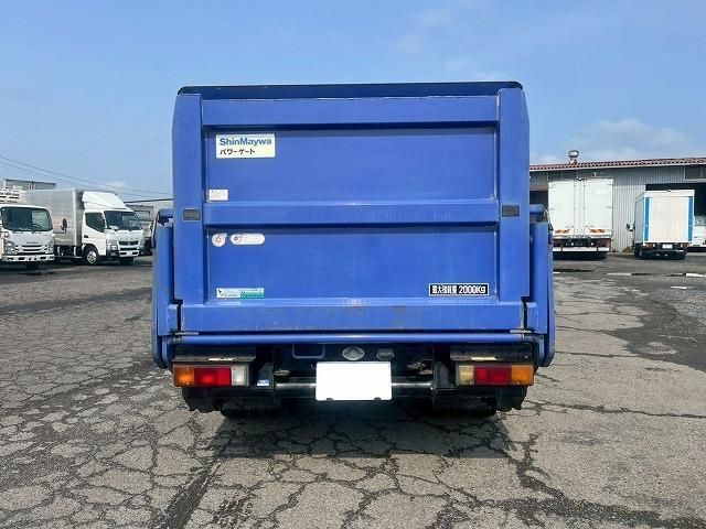 MITSUBISHI CANTER 2006