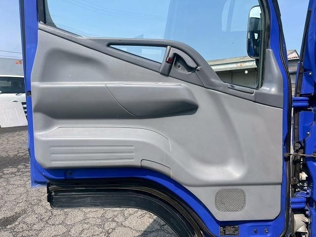 MITSUBISHI CANTER 2006