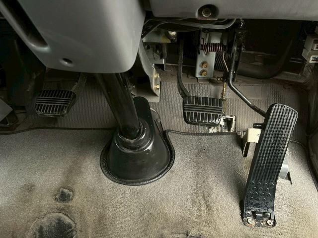 NISSAN CIVILIAN 2004