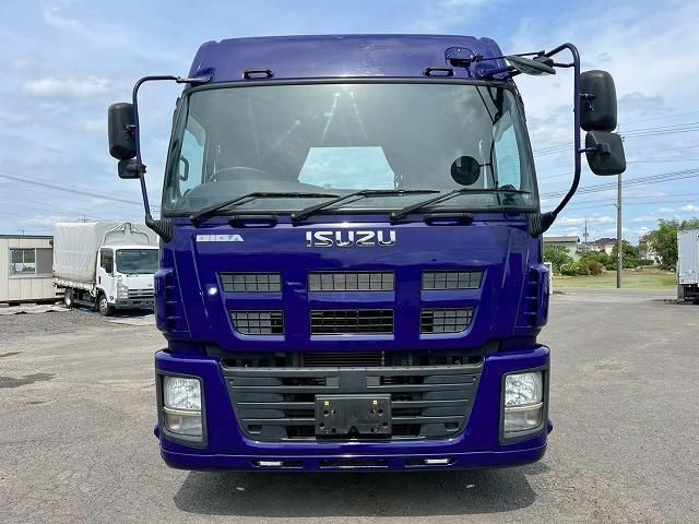 ISUZU GIGA 2013