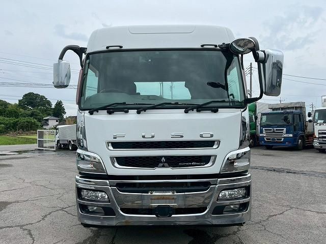 MITSUBISHI FUSOU SUPER GREAT 2015