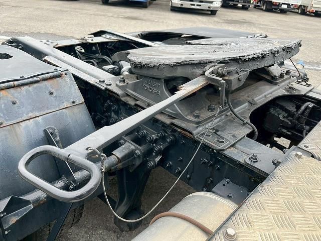 MITSUBISHI FUSOU SUPER GREAT 2015