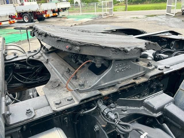 MITSUBISHI FUSOU SUPER GREAT 2015