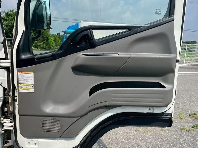 MITSUBISHI CANTER 2017