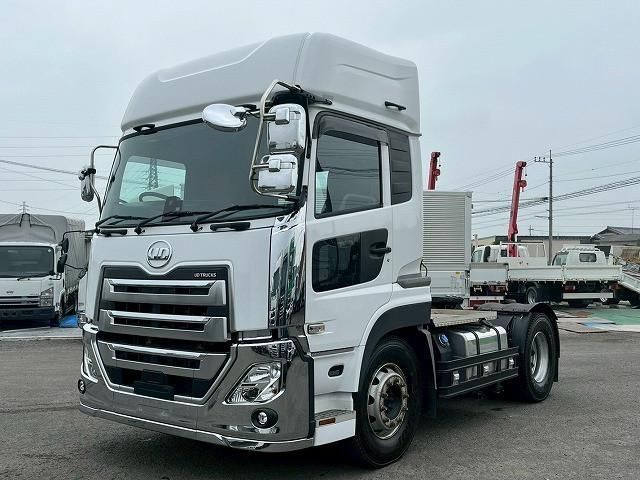 NISSAN DIESEL Quon 2022