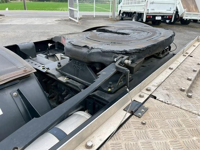 NISSAN DIESEL Quon 2022