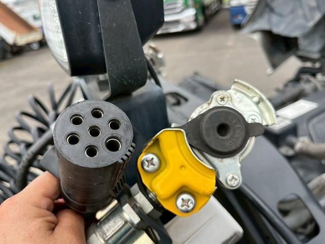 NISSAN DIESEL Quon 2022