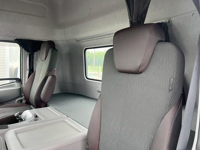 NISSAN DIESEL Quon 2022