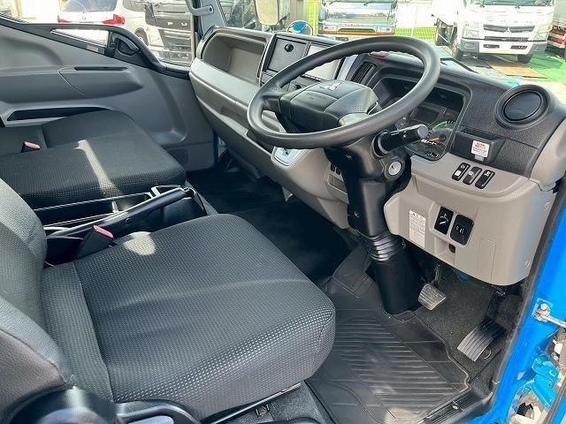 MITSUBISHI CANTER 2017