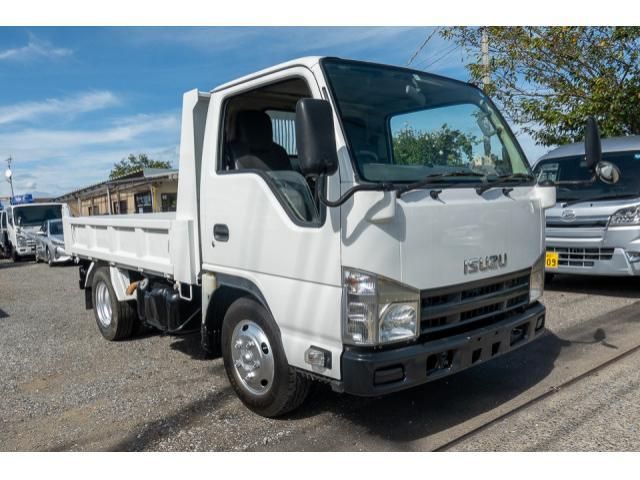 ISUZU ELF 2011