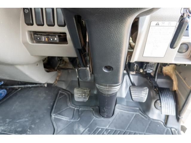 MITSUBISHI CANTER 2019