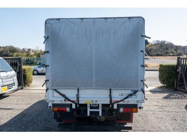 MITSUBISHI CANTER 2016