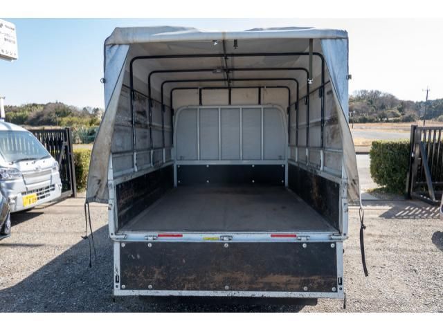 MITSUBISHI CANTER 2016