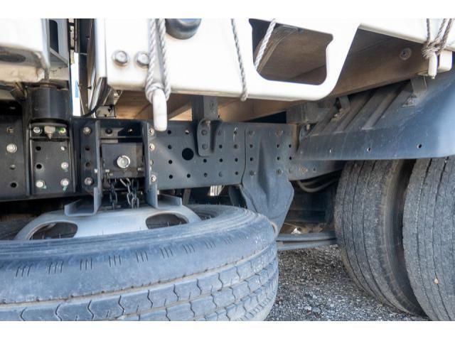 MITSUBISHI CANTER 2016