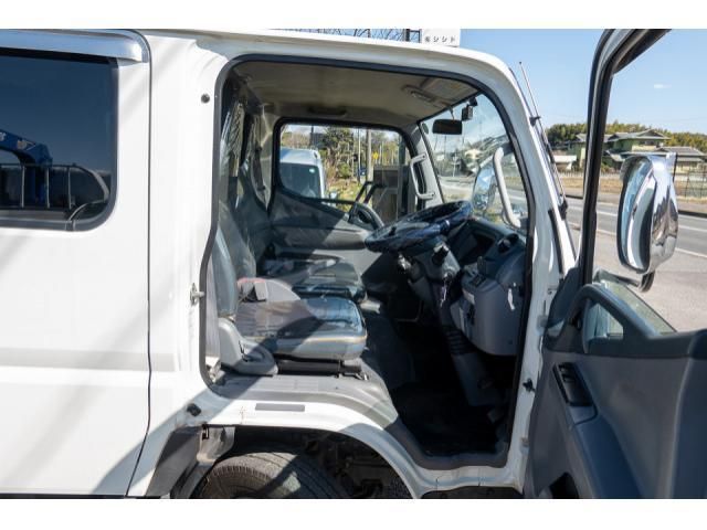 MITSUBISHI CANTER 2016