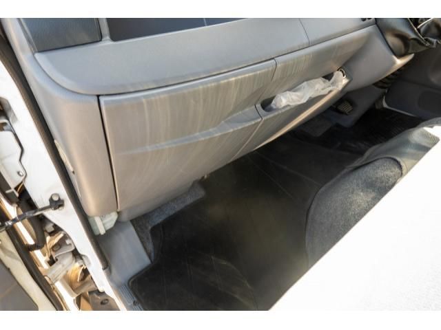 MITSUBISHI CANTER 2016