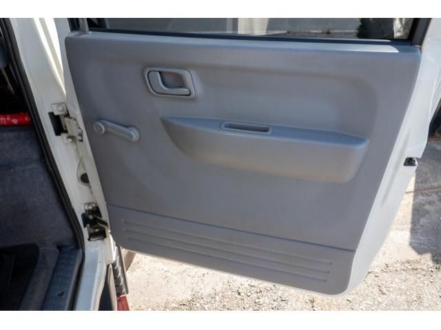 MITSUBISHI CANTER 2016