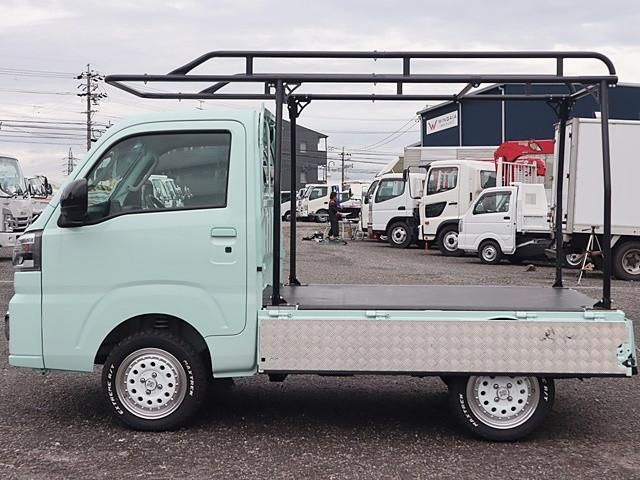 DAIHATSU HIJET truck 2022