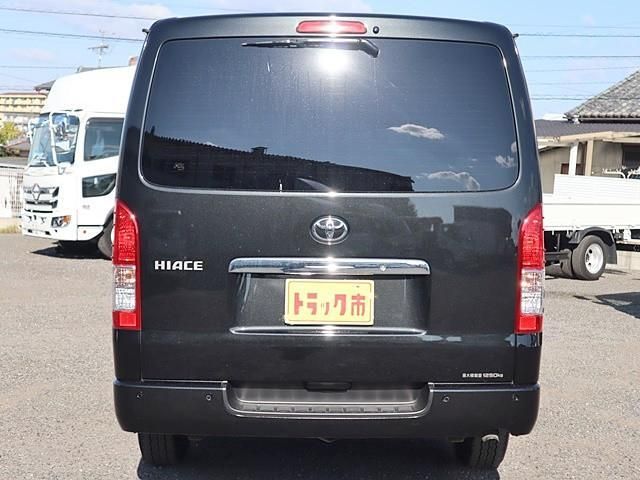 TOYOTA HIACE van 2WD 2023