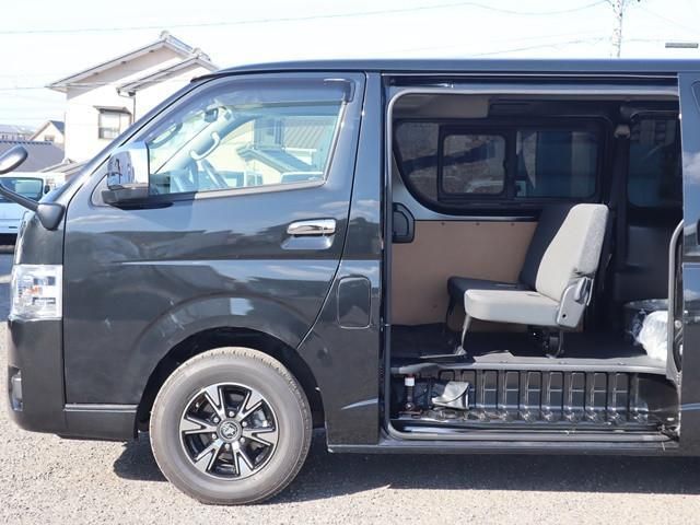 TOYOTA HIACE van 2WD 2023