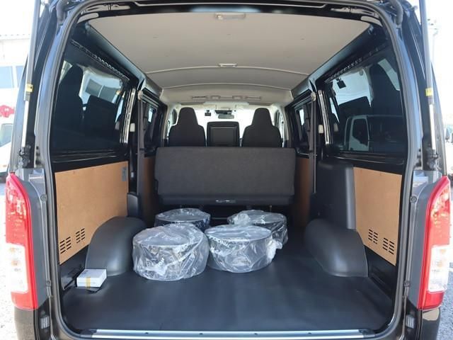 TOYOTA HIACE van 2WD 2023