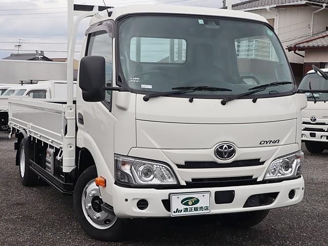 TOYOTA DYNA 2022