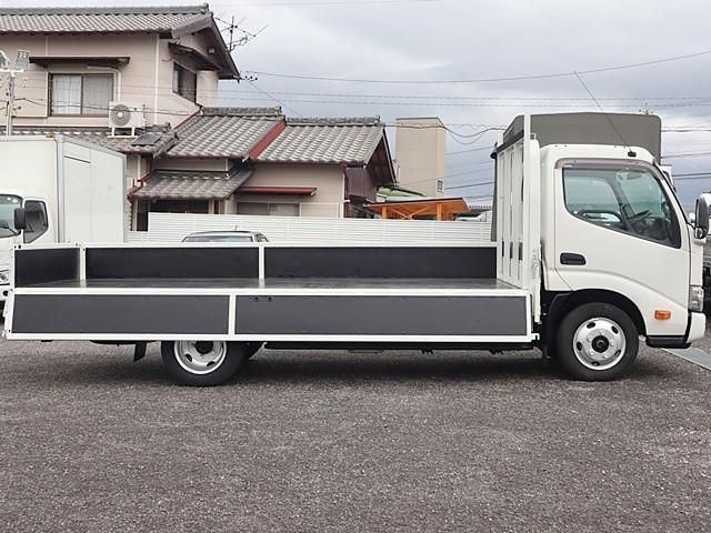TOYOTA DYNA 2022