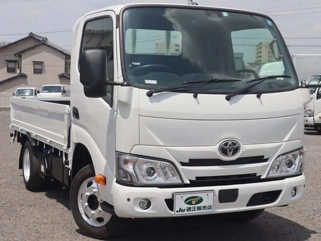 TOYOTA DYNA 2023