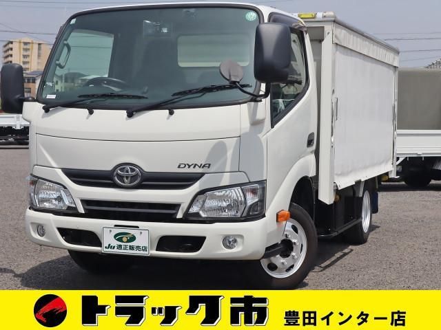 TOYOTA DYNA 2019