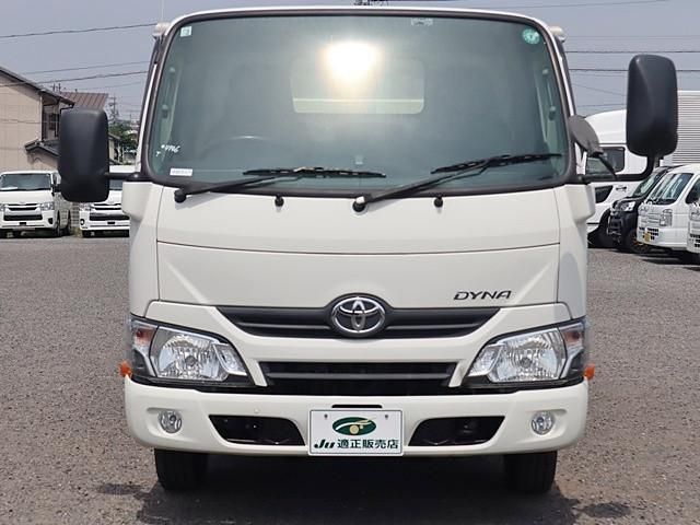 TOYOTA DYNA 2019