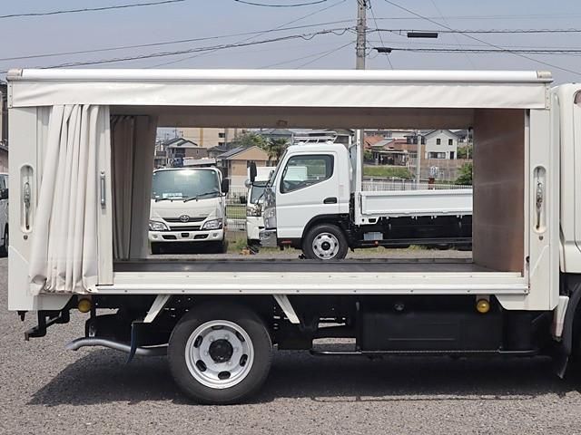 TOYOTA DYNA 2019