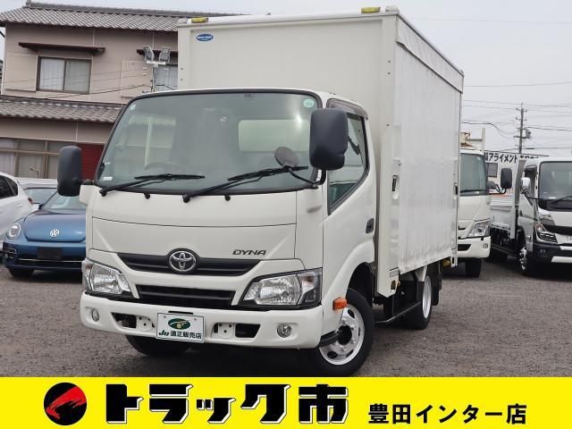 TOYOTA DYNA 2019