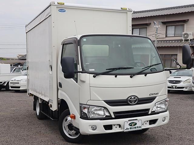 TOYOTA DYNA 2019