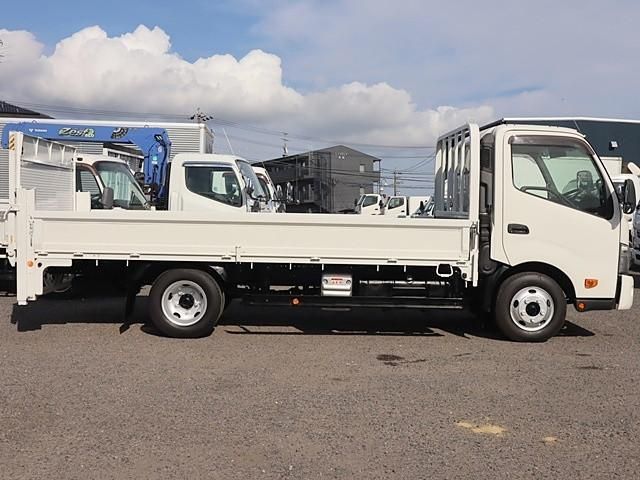 HINO DUTRO 2021