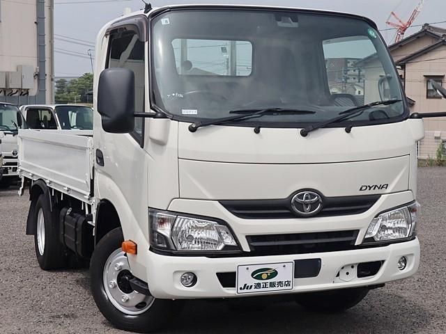 TOYOTA DYNA 2017
