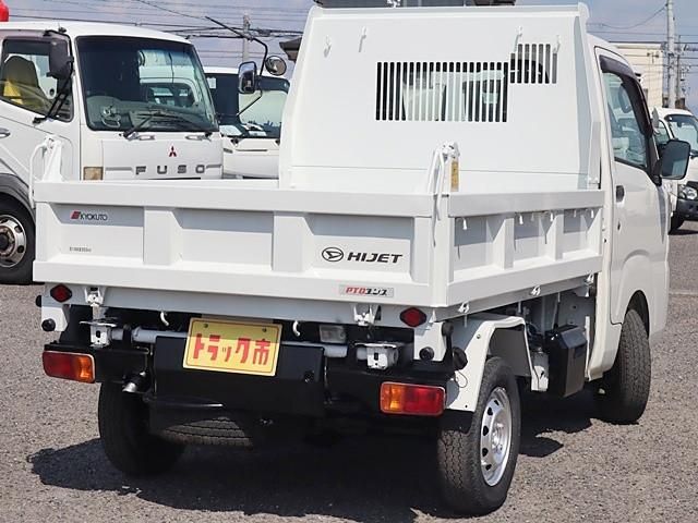 DAIHATSU HIJET truck 4WD 2016