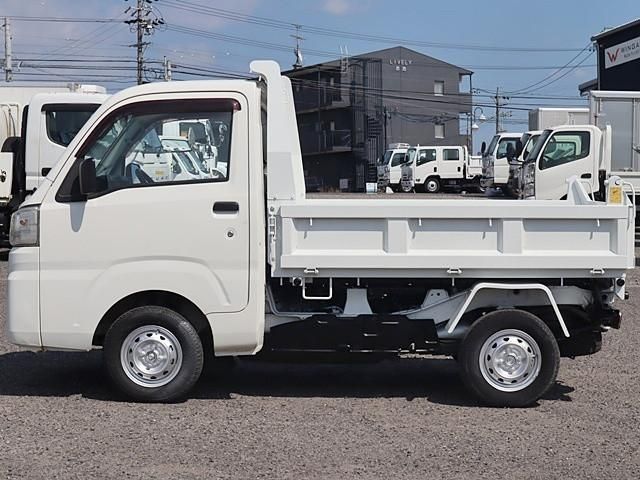 DAIHATSU HIJET truck 4WD 2016