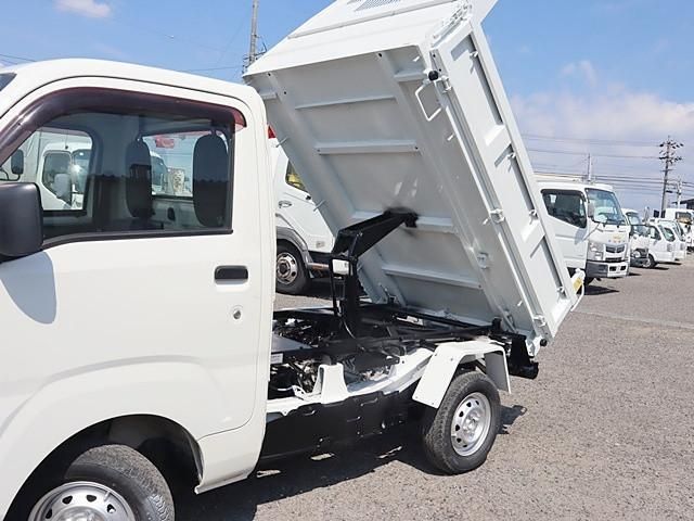 DAIHATSU HIJET truck 4WD 2016