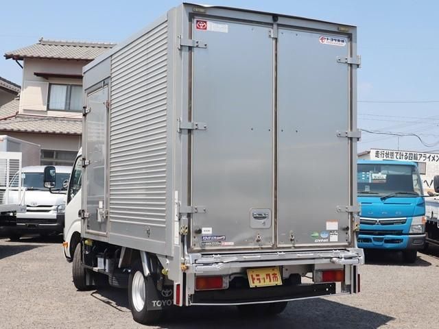 TOYOTA DYNA 2019