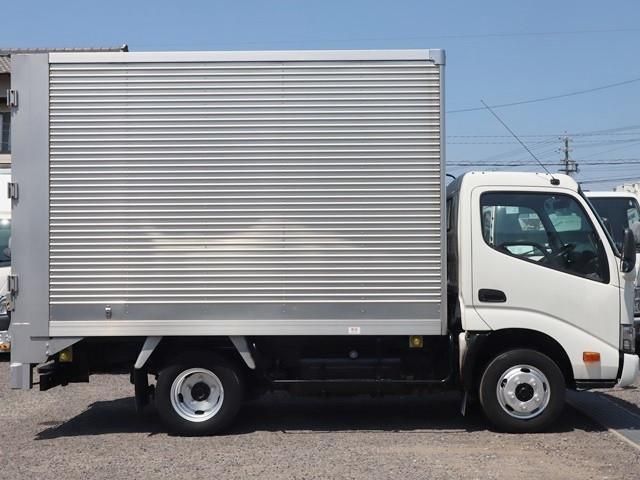 TOYOTA DYNA 2019
